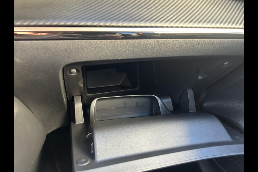 Peugeot 208 Hybrid 100 e-DCS6 Allure | Meer foto's volgen | Prijs is rijklaar