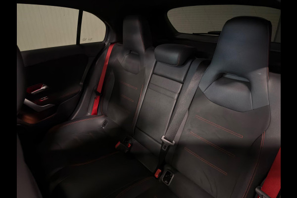 Mercedes-Benz A-Klasse AMG 35 4MATIC | PANO | MEMORY SEATS | KAMELEON RUIT | ACC