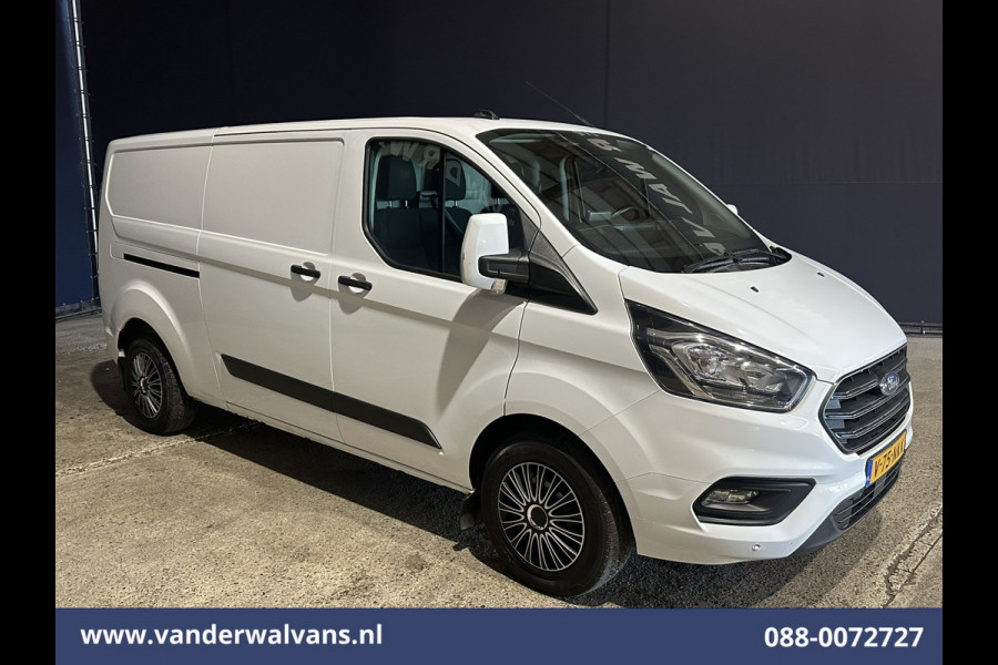 Ford Transit Custom 2.0 TDCI 131pk L2H1 Euro6 Airco | LED | Apple Carplay | Cruisecontrol | 2800kg Trekhaak Parkeersensoren, Stoelverwarming, Verwarmde voorruit, Bijrijdersbank