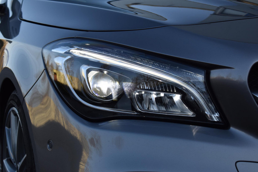 Mercedes-Benz CLA-Klasse Shooting Brake CLA 45 AMG 4MATIC Pano