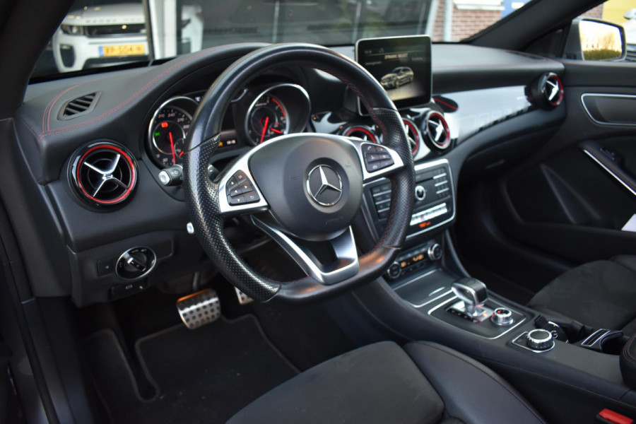 Mercedes-Benz CLA-Klasse Shooting Brake CLA 45 AMG 4MATIC Pano