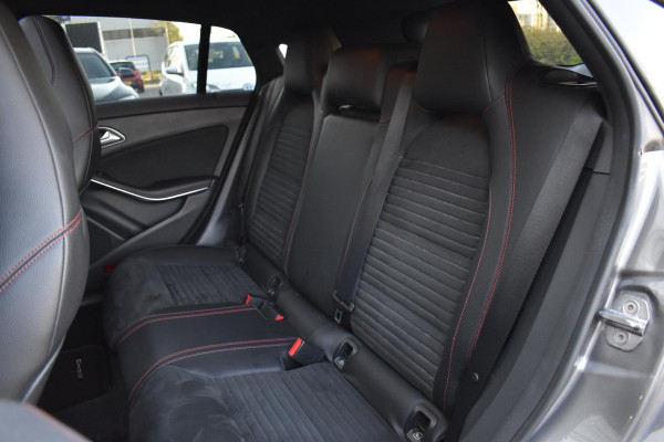 Mercedes-Benz CLA-Klasse Shooting Brake CLA 45 AMG 4MATIC Pano