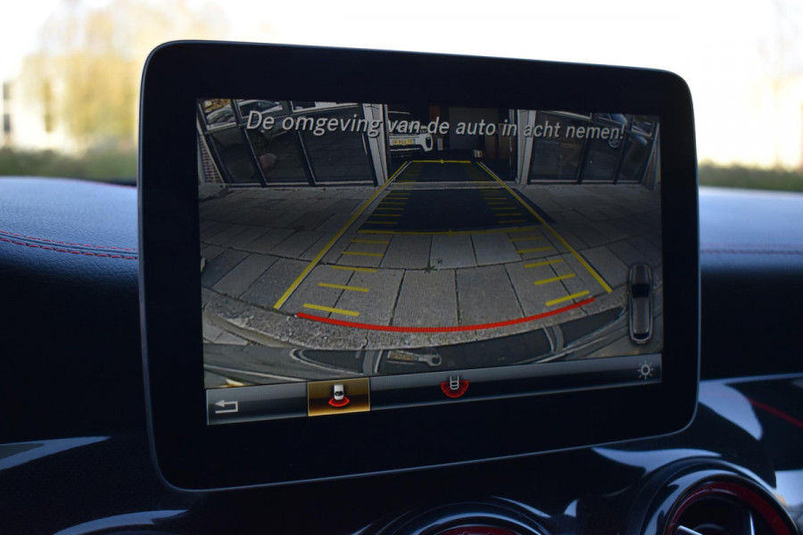 Mercedes-Benz CLA-Klasse Shooting Brake CLA 45 AMG 4MATIC Pano