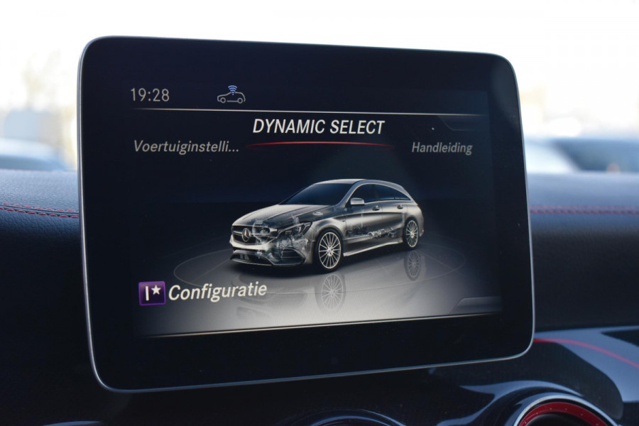 Mercedes-Benz CLA-Klasse Shooting Brake CLA 45 AMG 4MATIC Pano