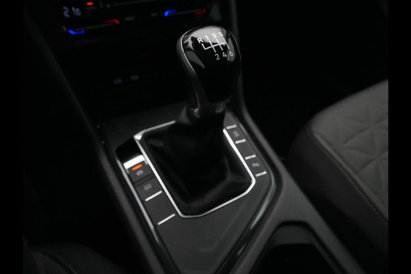 Volkswagen Tiguan 1.5 TSI 130pk Life Trekhaak Navigatie Carplay Acc Pdc Clima 54