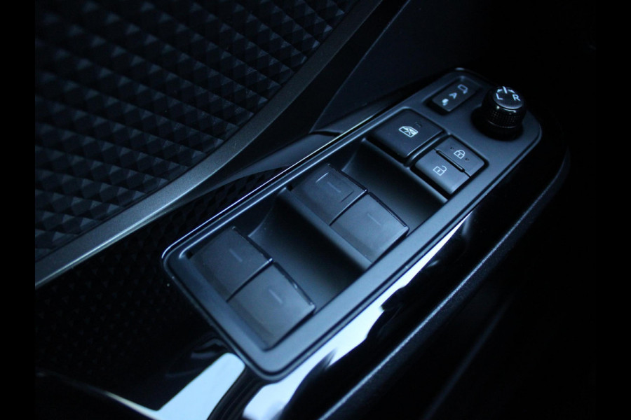 Toyota C-HR 1.8 Hybrid Dynamic | APPLE CARPLAY | ACHTERUITRIJCAMERA |