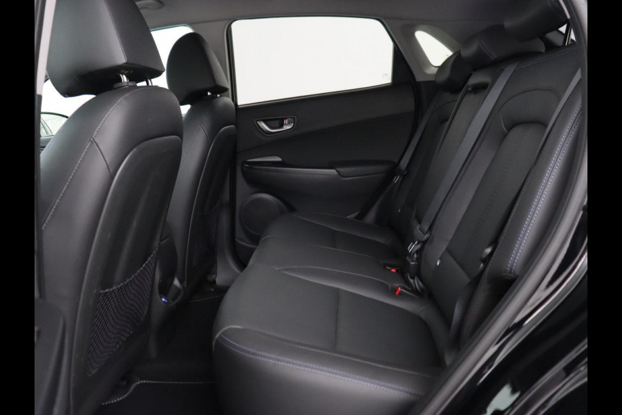 Hyundai Kona EV Business 64 kWh | 3-Fase | Stoelverwarming | Climate control | Adaptive cruise control | Camera | HUD