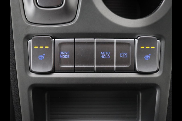 Hyundai Kona EV Business 64 kWh | 3-Fase | Stoelverwarming | Climate control | Adaptive cruise control | Camera | HUD