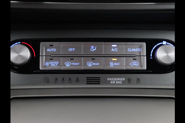 Hyundai Kona EV Business 64 kWh | 3-Fase | Stoelverwarming | Climate control | Adaptive cruise control | Camera | HUD
