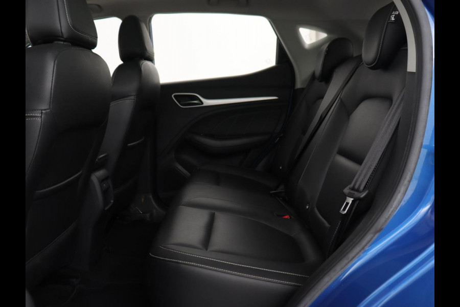 MG Mg Zs EV Luxury 45 kWh | Panoramadak | Adaptive cruise control | Climate control | Navigatie
