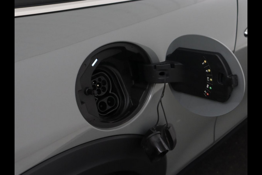 MINI Mini Electric Basic 33 kWh | 3-Fase | Climate control | Navigatie | Cruise control