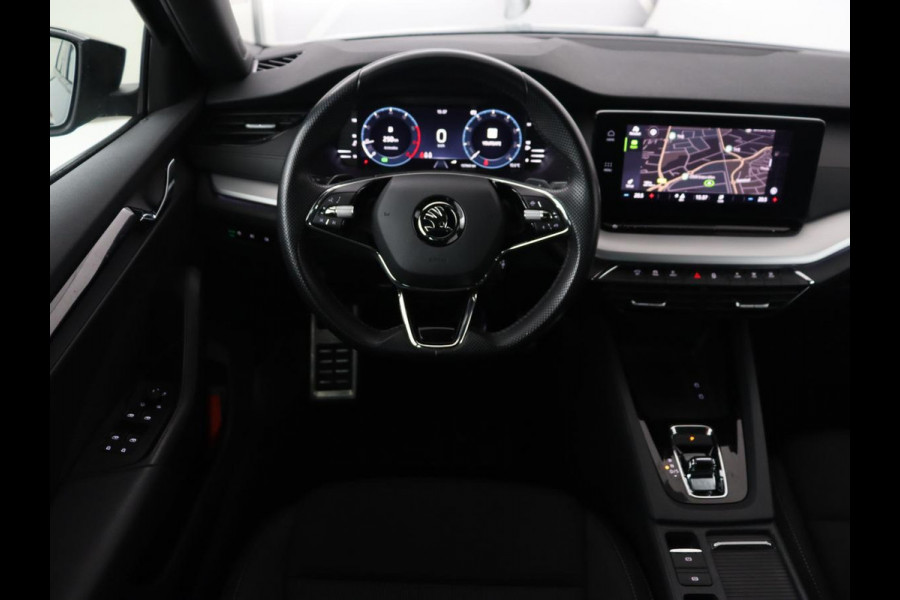 Škoda Octavia 1.0 e-TSI Sport | Trekhaak | Carplay | Navigatie | Sportstoelen | Sfeerverlichting | Full LED | Parkeerhulp | Climate control | Verwarmde voorruit