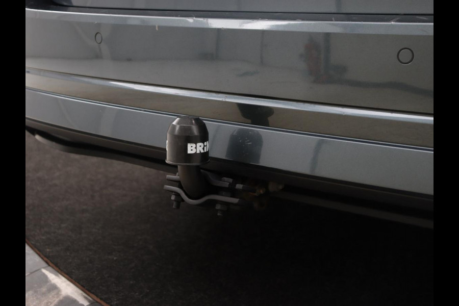 Škoda Octavia 1.0 e-TSI Sport | Trekhaak | Carplay | Navigatie | Sportstoelen | Sfeerverlichting | Full LED | Parkeerhulp | Climate control | Verwarmde voorruit