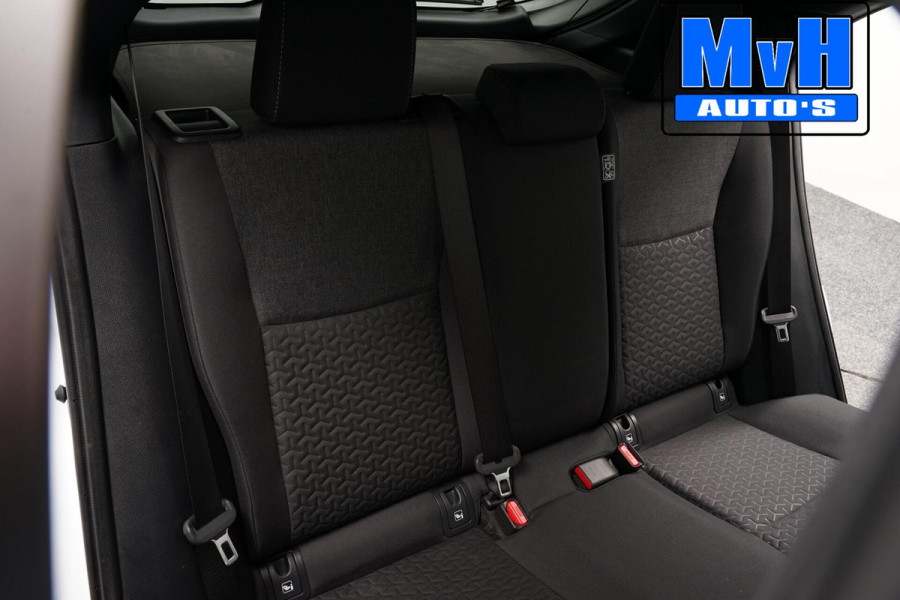 Toyota Yaris Cross 1.5 Hybrid First Edition|TREKH|LED|NAVI|NAP