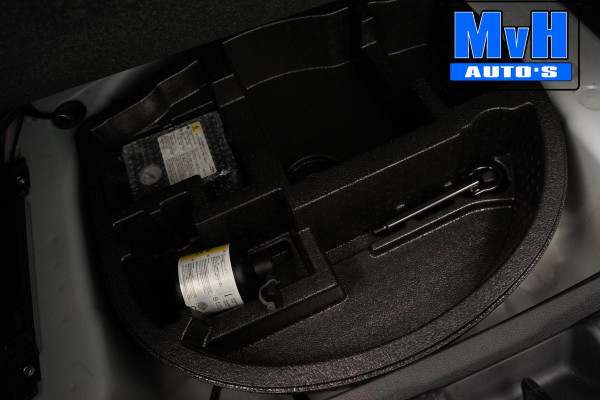 Toyota Yaris Cross 1.5 Hybrid First Edition|TREKH|LED|NAVI|NAP