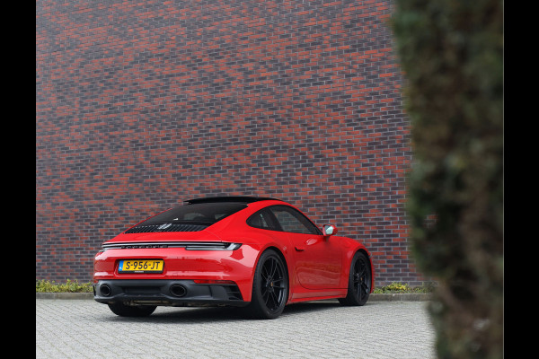 Porsche 911 3.0 Carrera 4 GTS | PDCC - Pano - Camera - Chrono