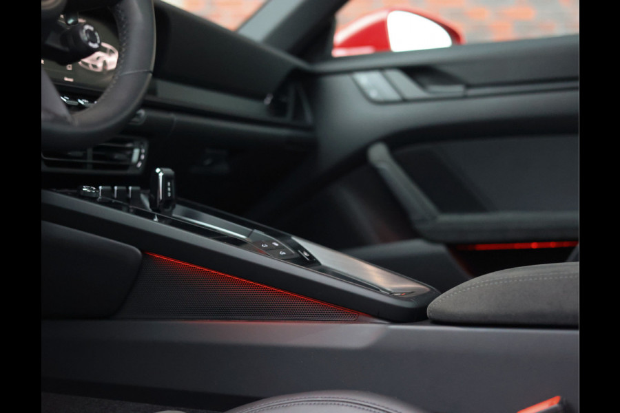 Porsche 911 3.0 Carrera 4 GTS | PDCC - Pano - Camera - Chrono