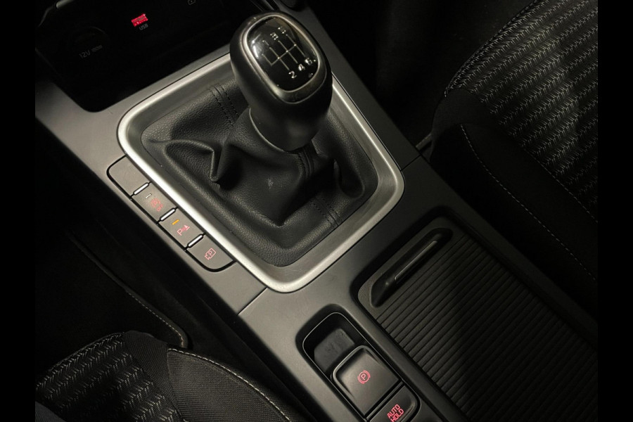 Kia Ceed 1.0 T-GDi DynamicLine|120PK|TREKHAAK|CARPLAY/ANDROID AUTO|CAMERA|CRUISE,CLIMATE CONTROL|PDC|1E EIG.|INCL.BTW|NL-AUTO|NAP|