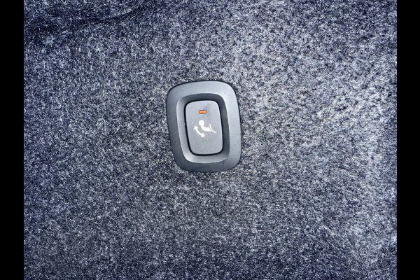 Volvo XC40 1.5 T5 Recharge Inscription Expression Navi. Panoramadak. Apple-carplay. Harman/kardon