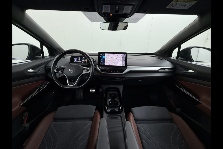 Volkswagen ID.4 Max 77kWh SOH 90% Warmtepomp Ergo Comfort Stoelen Trekhaak 360°Camera Panoramadak Adap.Cruise Navi Ecc Apple Carplay Android Aut Memory Stoel+Stuurverwarming Lmv 21" DAB Elek.Stoelen+Achterklep Voorruitverwarming Matrix Led Origineel Nederlandse Super Compleet! Auto Nieuwprijs  €57.932,-