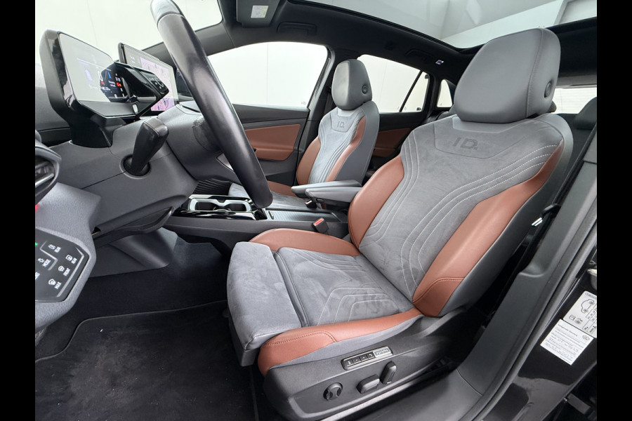 Volkswagen ID.4 Max 77kWh SOH 90% Warmtepomp Ergo Comfort Stoelen Trekhaak 360°Camera Panoramadak Adap.Cruise Navi Ecc Apple Carplay Android Aut Memory Stoel+Stuurverwarming Lmv 21" DAB Elek.Stoelen+Achterklep Voorruitverwarming Matrix Led Origineel Nederlandse Super Compleet! Auto Nieuwprijs  €57.932,-