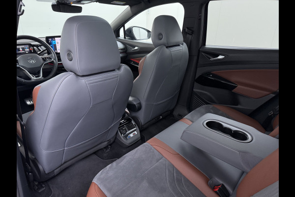 Volkswagen ID.4 Max 77kWh SOH 90% Warmtepomp Ergo Comfort Stoelen Trekhaak 360°Camera Panoramadak Adap.Cruise Navi Ecc Apple Carplay Android Aut Memory Stoel+Stuurverwarming Lmv 21" DAB Elek.Stoelen+Achterklep Voorruitverwarming Matrix Led Origineel Nederlandse Super Compleet! Auto Nieuwprijs  €57.932,-