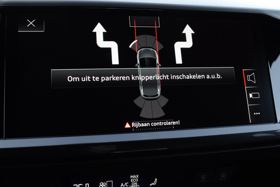 Audi Q4 e-tron Quattro / 2x S-line/ Adaptive Cruise Control/ Head-Up Display/ Sportonderstel/