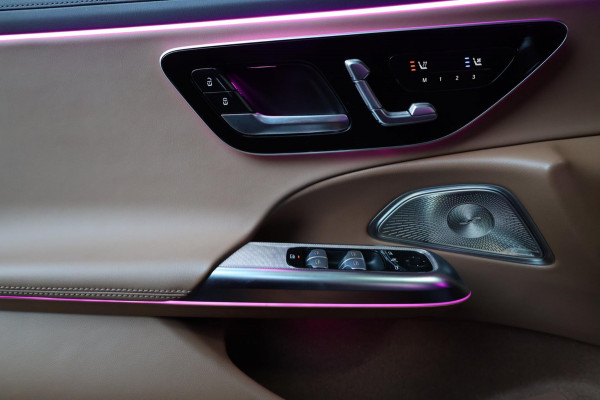 Mercedes-Benz E-Klasse 450 4MATIC AMG Line NIGHT/ACHTERAS.B/HUD/SOFT/PANO/LEER+VERKOELING/360/ACC/ECC/FABRIEKSGARANTIE!