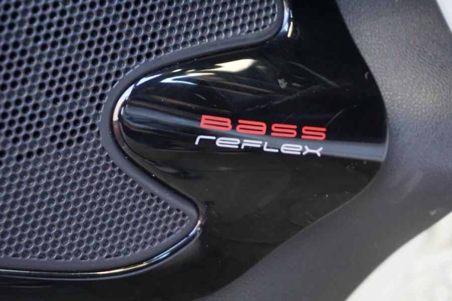 Renault Clio Estate 0.9 TCe Intens/Camera/Parkeerassistent/Metalliclak /Dealeronderhouden.