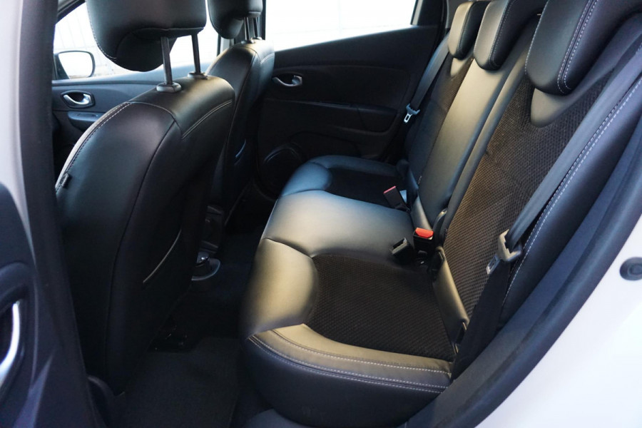 Renault Clio Estate 0.9 TCe Intens/Camera/Parkeerassistent/Metalliclak /Dealeronderhouden.