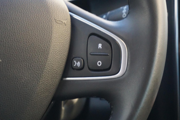 Renault Clio Estate 0.9 TCe Intens/Camera/Parkeerassistent/Metalliclak /Dealeronderhouden.