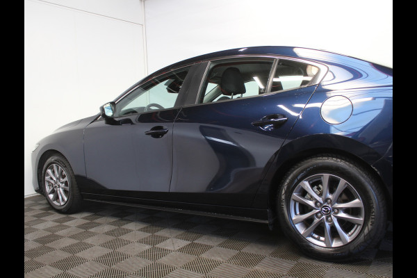 Mazda 3 2.0 e-SkyActiv-G M Hybrid 122 Comfort CLIMATE | CARPLAY | CAMERA | DAB | LED | TREKHAAK | HEAD-UP | STOEL/STUURVERW | LMV | ADAP