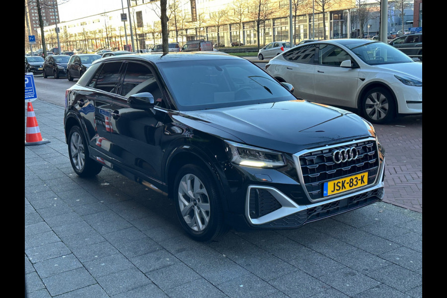 Audi Q2 35 TFSI Edition Automaat Navi Clima Camera
