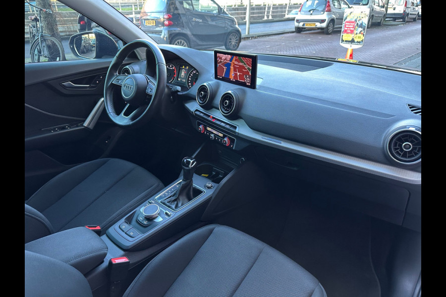 Audi Q2 35 TFSI Edition Automaat Navi Clima Camera