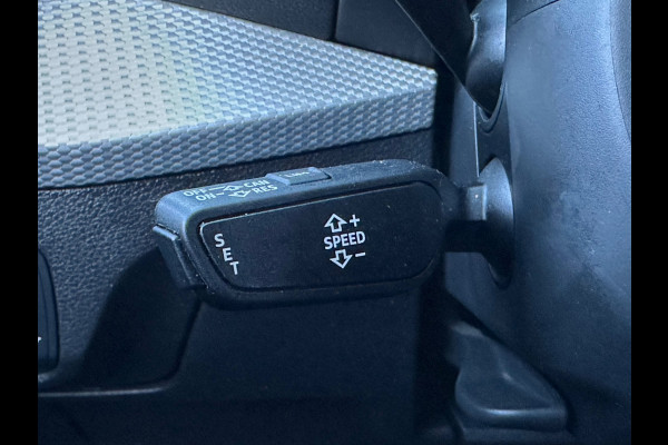 Audi Q2 35 TFSI Edition Automaat Navi Clima Camera