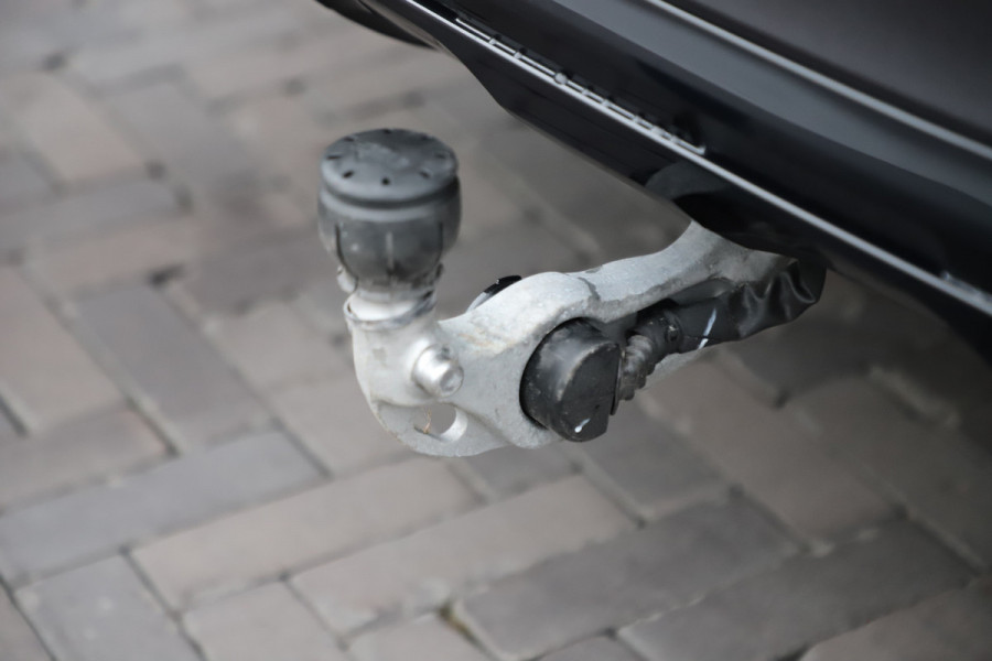 Mercedes-Benz GLC 400e AMG 4-Matic | 381PK | Massage | Achterasbesturing | Luchtvering | Head-up | Keyless-go | Burmester | Stoelkoeling | Trekhaa