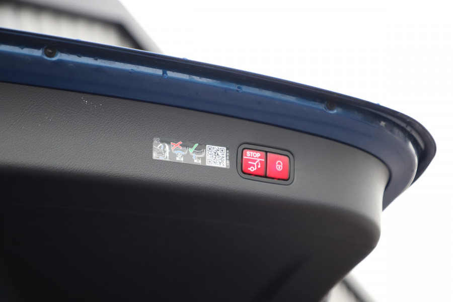 Mercedes-Benz GLC 400e AMG 4-Matic | 381PK | Massage | Achterasbesturing | Luchtvering | Head-up | Keyless-go | Burmester | Stoelkoeling | Trekhaa