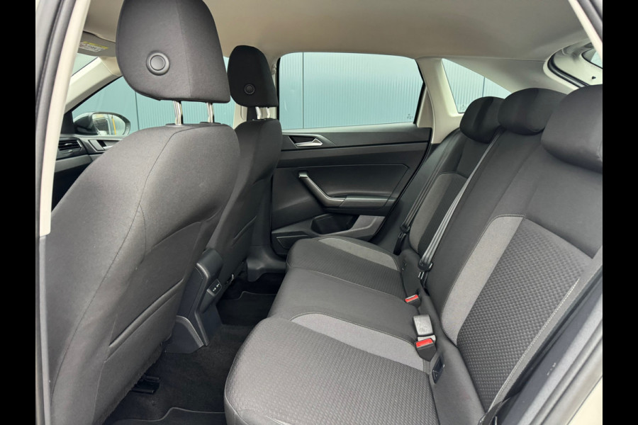 Volkswagen Taigo 1.0 TSI Automaat Life * Carplay * Airco * Adaptieve Cruise *