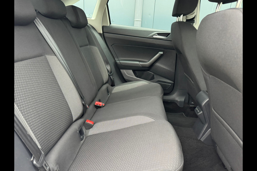 Volkswagen Taigo 1.0 TSI Automaat Life * Carplay * Airco * Adaptieve Cruise *