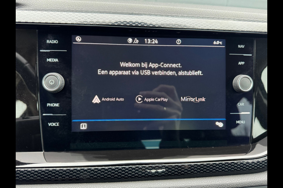Volkswagen Taigo 1.0 TSI Automaat Life * Carplay * Airco * Adaptieve Cruise *