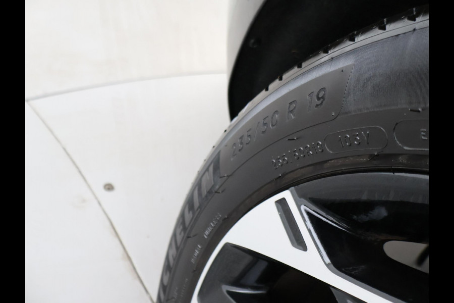 Kia Sportage 1.6 T-GDi PLUG-IN AWD GT-PLUSLINE 265 PK + LEDER | TREKHAAK | PANORAMA | CARBON | 360 CAMERA | HARMAN/KARDON