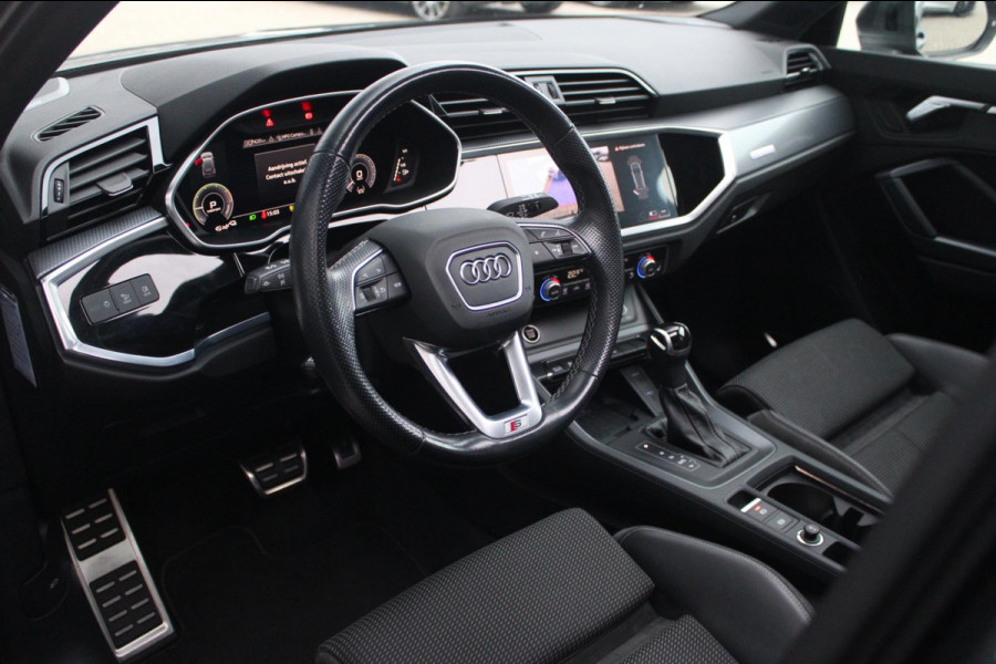 Audi Q3 45 TFSI e 245pk 3x S-Line | Pano | ACC | B&O | Matrix | Elek. Trekhaak