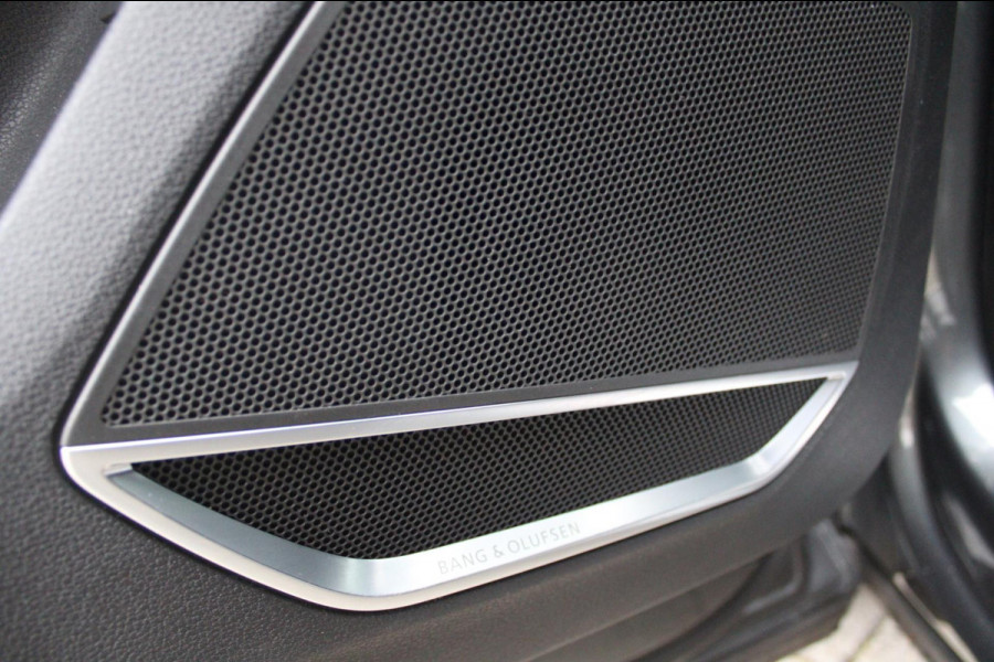 Audi Q3 45 TFSI e 245pk 3x S-Line | Pano | ACC | B&O | Matrix | Elek. Trekhaak