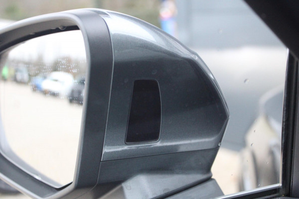 Audi Q3 45 TFSI e 245pk 3x S-Line | Pano | ACC | B&O | Matrix | Elek. Trekhaak