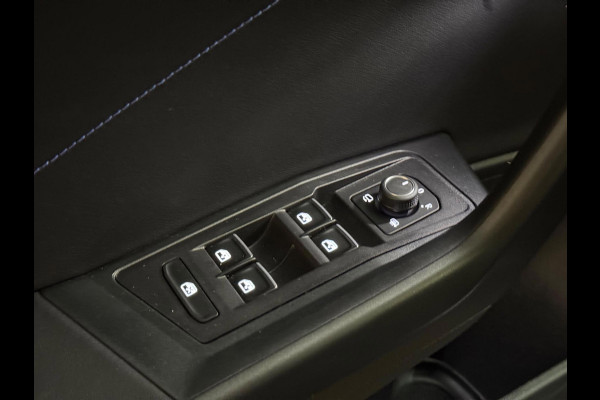 Volkswagen T-Roc 2.0 TSI 4Motion R | pano | keyless | Camera | CarPlay | ACC | stoel-/stuurverwarming