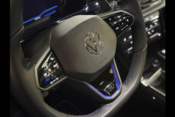 Volkswagen T-Roc 2.0 TSI 4Motion R | pano | keyless | Camera | CarPlay | ACC | stoel-/stuurverwarming