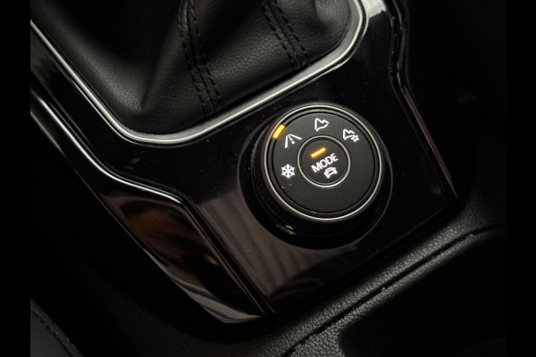 Volkswagen T-Roc 2.0 TSI 4Motion R | pano | keyless | Camera | CarPlay | ACC | stoel-/stuurverwarming