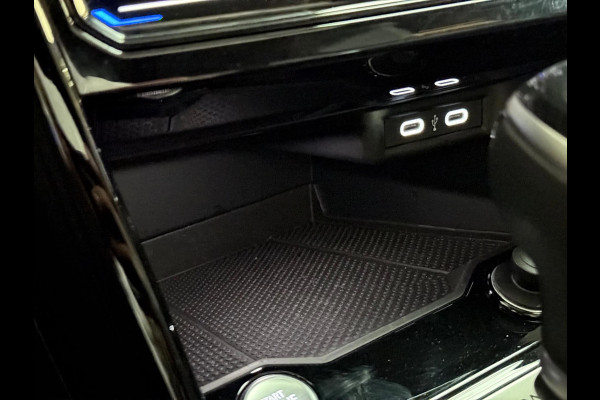 Volkswagen T-Roc 2.0 TSI 4Motion R | pano | keyless | Camera | CarPlay | ACC | stoel-/stuurverwarming