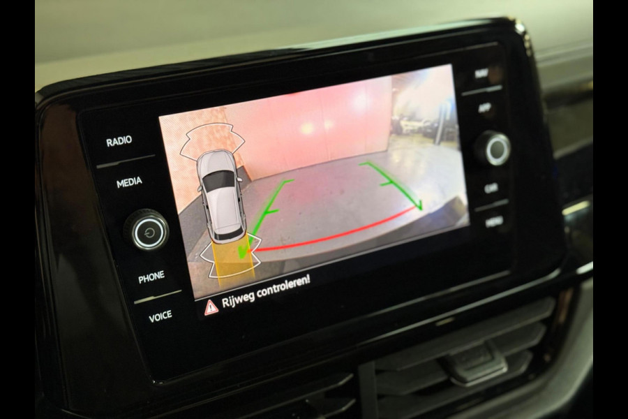 Volkswagen T-Roc 2.0 TSI 4Motion R | pano | keyless | Camera | CarPlay | ACC | stoel-/stuurverwarming