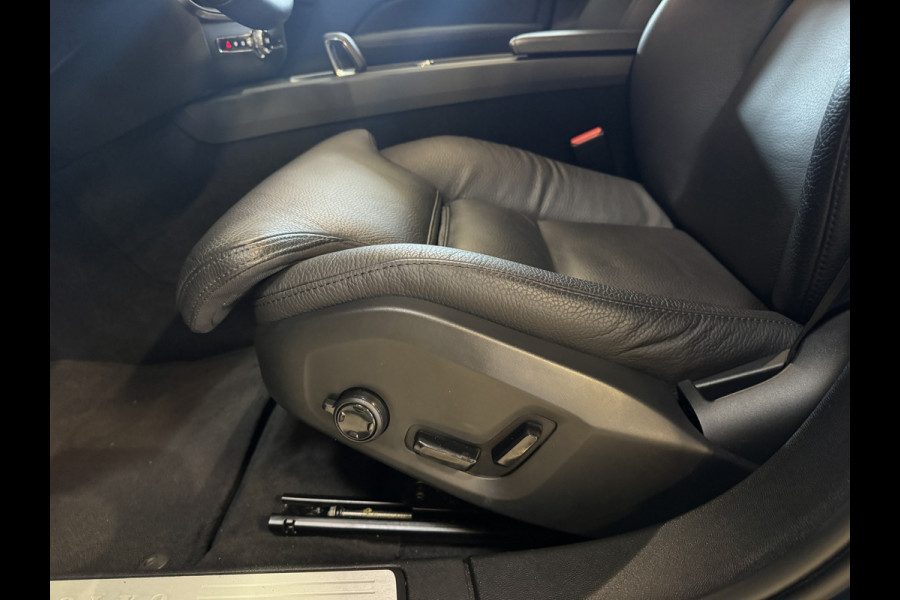 Volvo V60 2.0 B4 Plus Bright | Lederen sportstoelen | Camera | Carplay | Adaptive cruise | Stoelverwarming V+A | Full LED